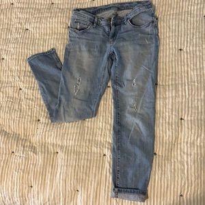 Ann Taylor LOFT distressed crop 25P